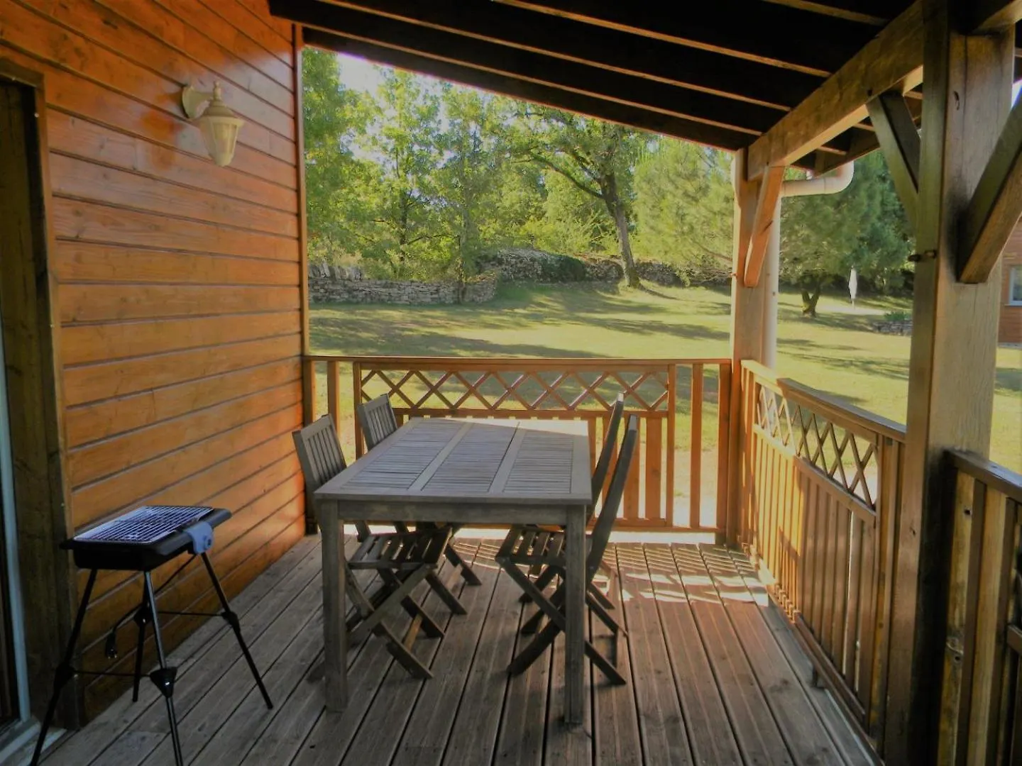 木屋 Mas D'Ambayrac Chambres D' Hotes Et Gites Promilhanes