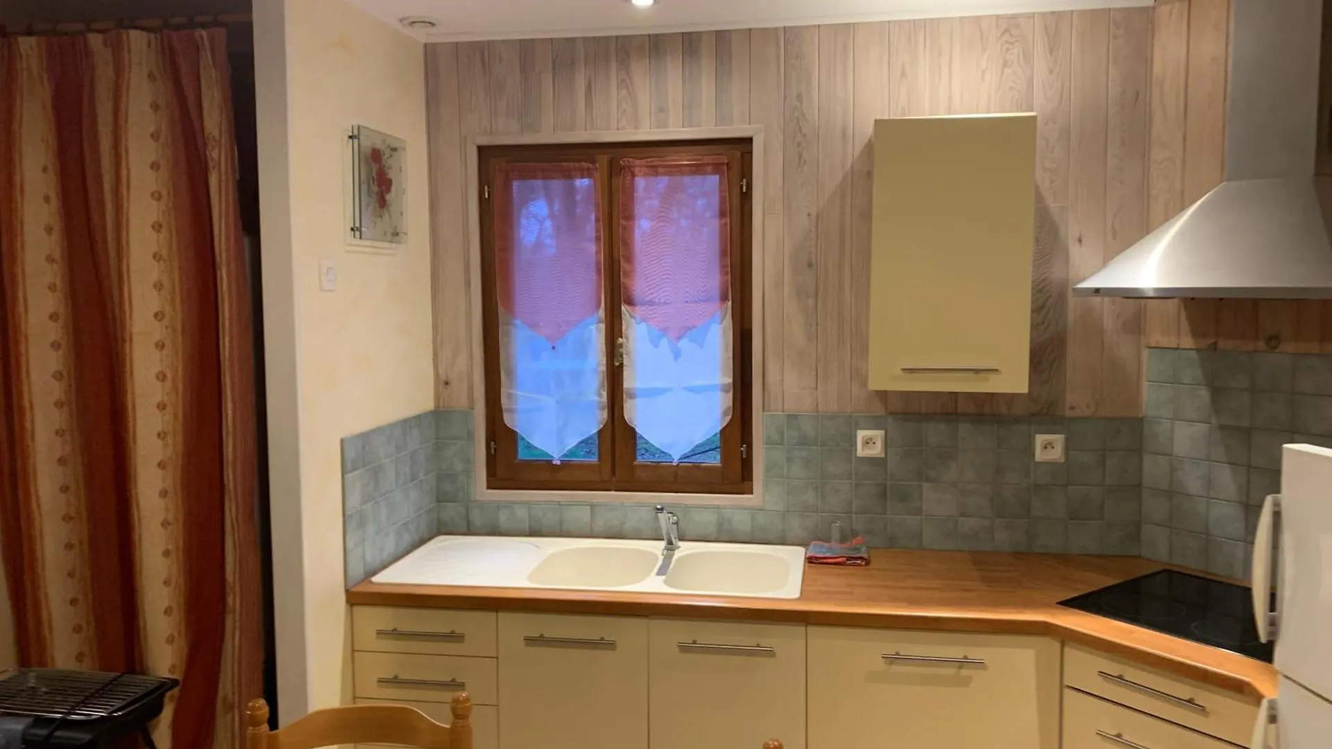 Mas D'Ambayrac Chambres D' Hotes Et Gites Promilhanes